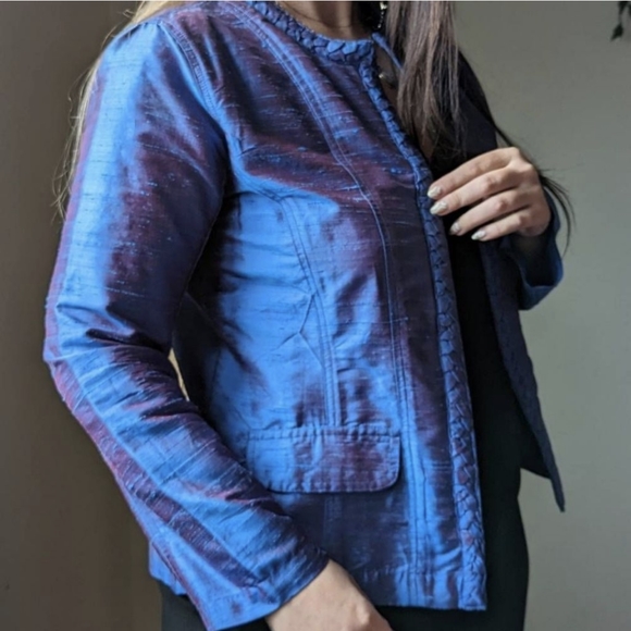 Chico's Royal Blue Iridescent 100% Silk Open Blazer Jkt w/ Braided edges sz1 M - Picture 4 of 10